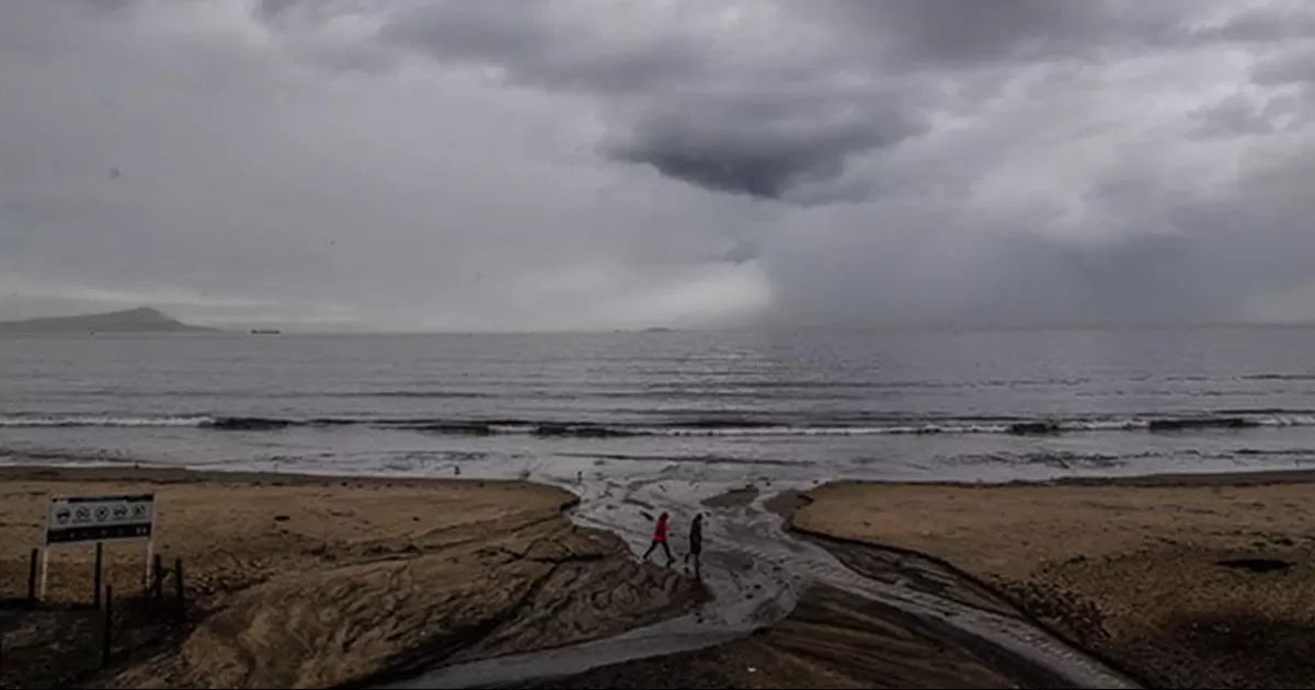 Ejército mexicano, en actitud preventiva para llegada de huracán Hilary: AMLO