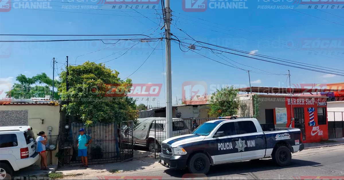 El cuerpo fue trasladado al SEMEFO para determinar las causas de la muerte.