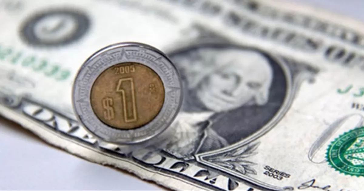 Banco de México informó que la moneda nacional se apreció este martes 0.52 por ciento ante la divisa estadounidense