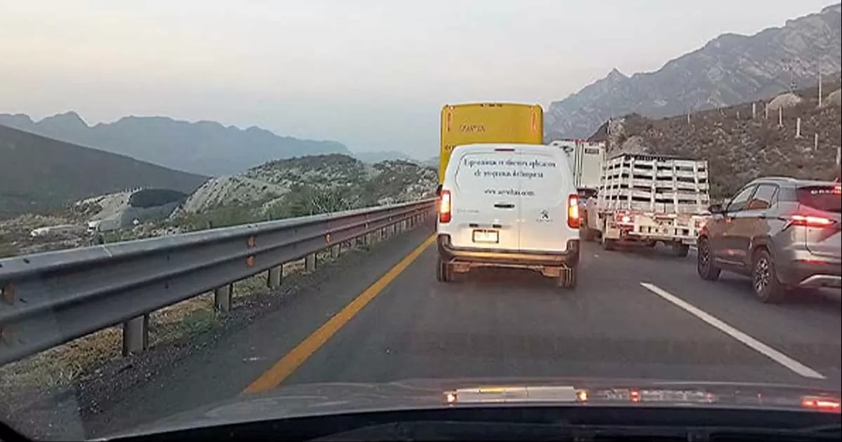 En meses recientes, la saturación de la Saltillo-Monterrey ha provocado importantes retrasos en el traslado de mercancías.