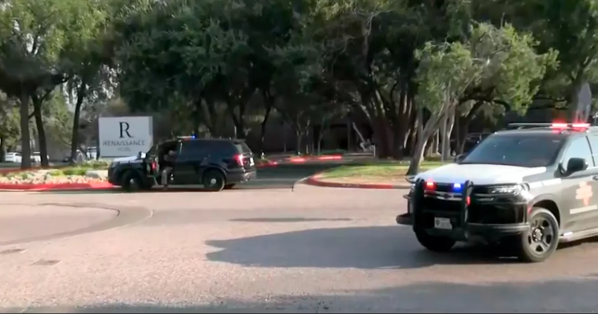 Tiroteo en la plaza comercial Arboretum de Austin deja a 2 muertos y un herido