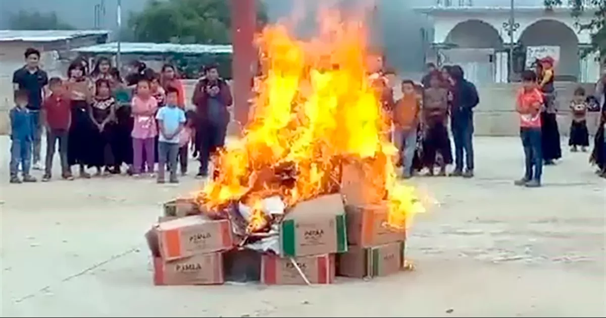 La quema se realizó en la cancha de la escuela primaria "Primero de Mayo" ubicada en la comunidad de Yalentay San Joaquín