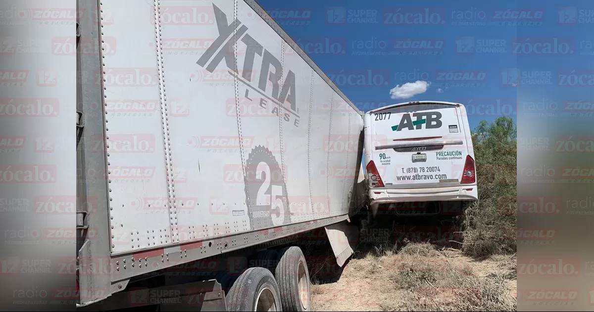 Dos pesadas unidades resultaron con daños de consideración