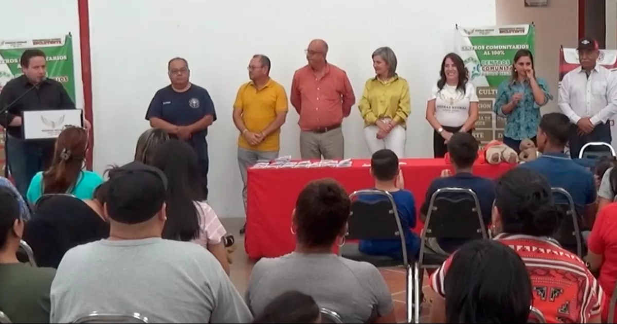 Se ofrecen en Centros Comunitarios y en la Central de Bomberos.