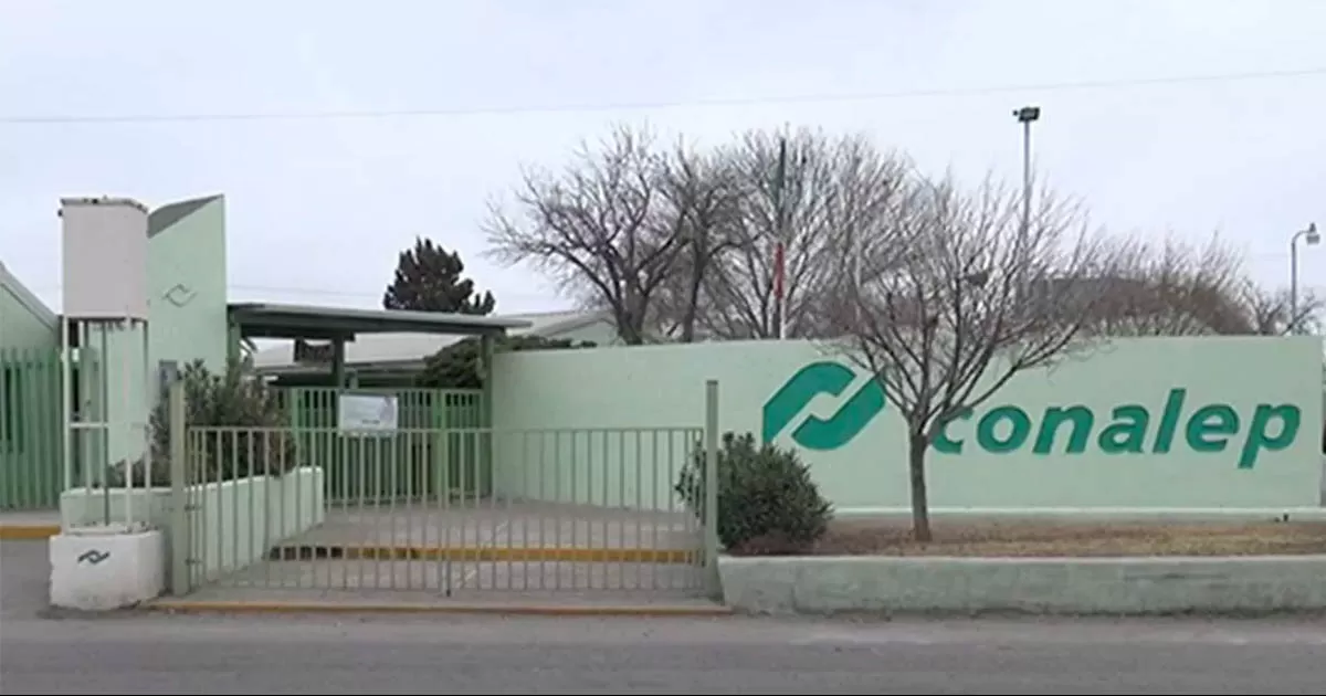 Becas a estudiantes ayudan a la economía familiar y evitan la deserción escolar