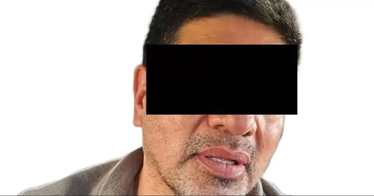 Cae ex edil de San Cristóbal por quema de libros