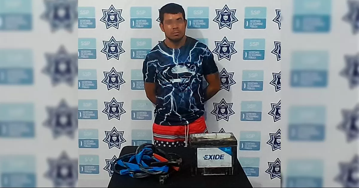 El detenido se dedicaba a robar en los interiores de los vehículos estacionados en este sector.