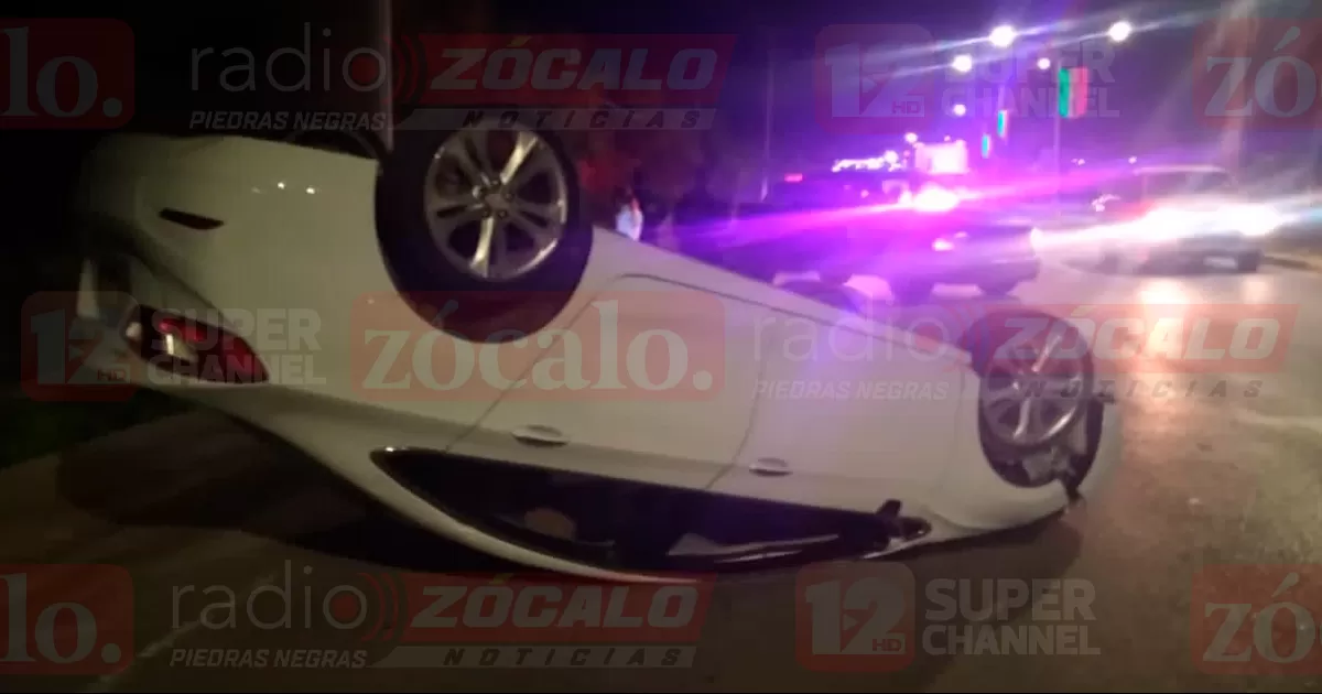 Pierde control del volante y vuelca su automóvil en Blvr. República