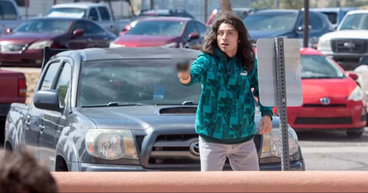 Joven realiza tiroteo durante protesta contra estatua de conquistador español; hay un herido