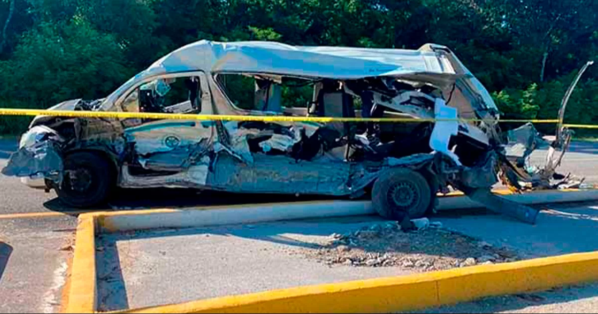 Se informó que el presunto responsable del accidente fue el chófer de la pipa de agua, ya que conducía a exceso de velocidad y en estado de ebriedad, por lo que se durmió e invadió el carril contrario.