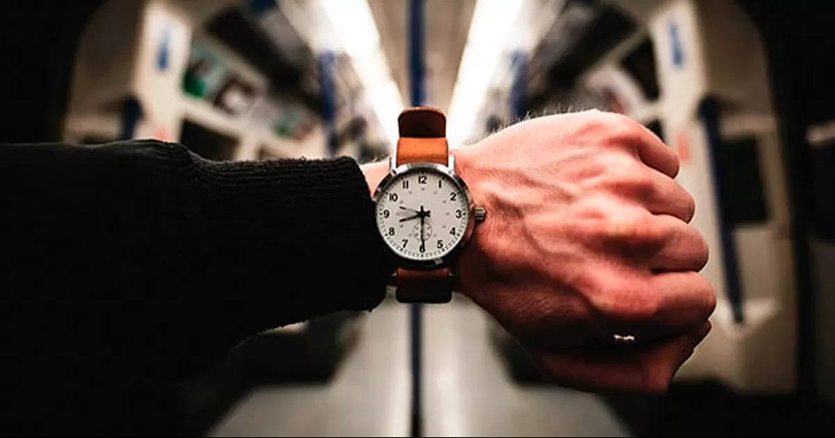 México ostenta una de las jornadas laborales más prolongadas entre las naciones de la OCDE; debatir su reducción es vital.