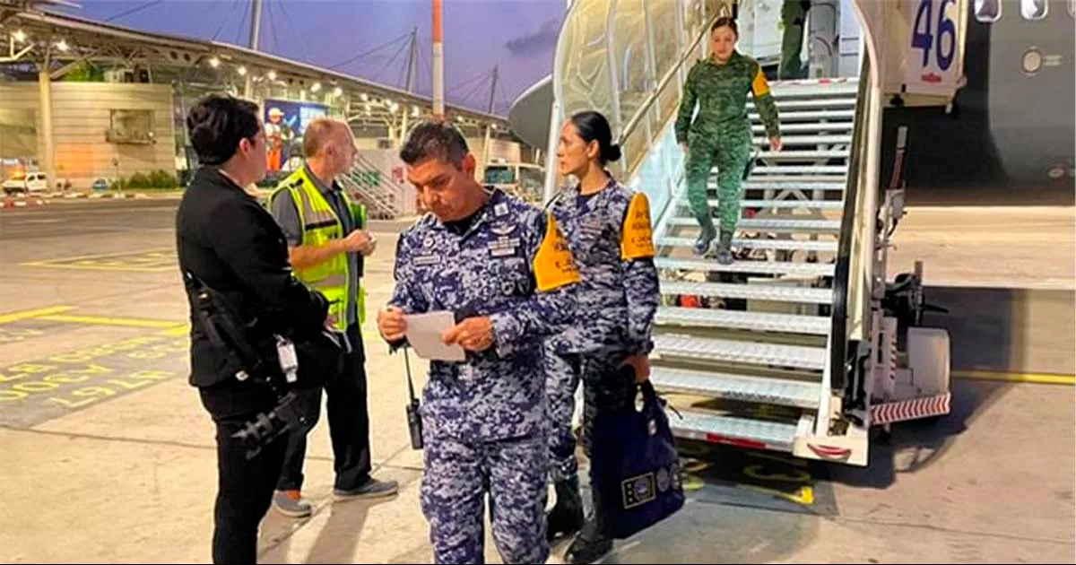 La aeronave forma parte de la misión de ayuda humanitaria y rescate de las secretarías de la Defensa Nacional