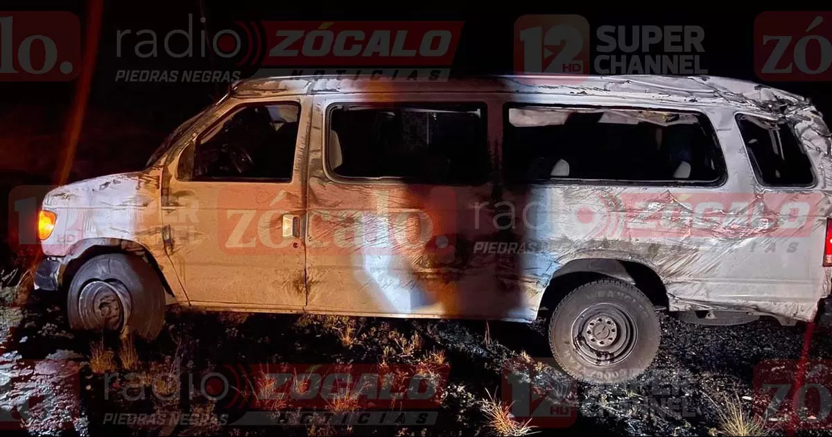 Vuelca camioneta de traficantes; dos migrantes lesionados en la 57