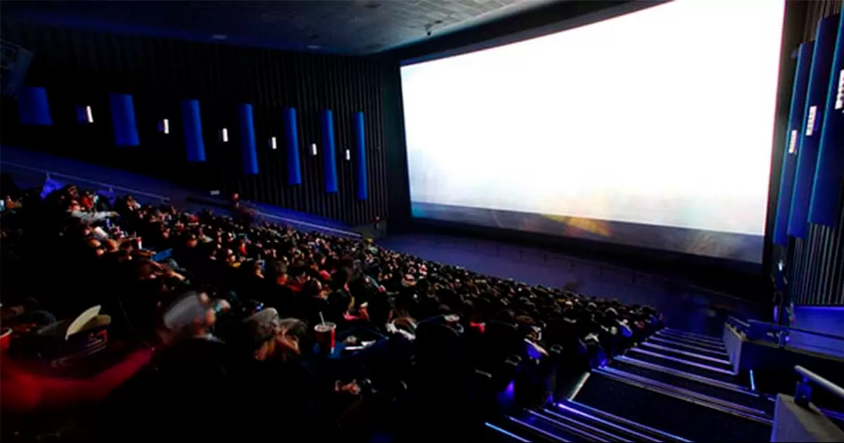 Cines en México aumentan precio de sus boletos tras pandemia