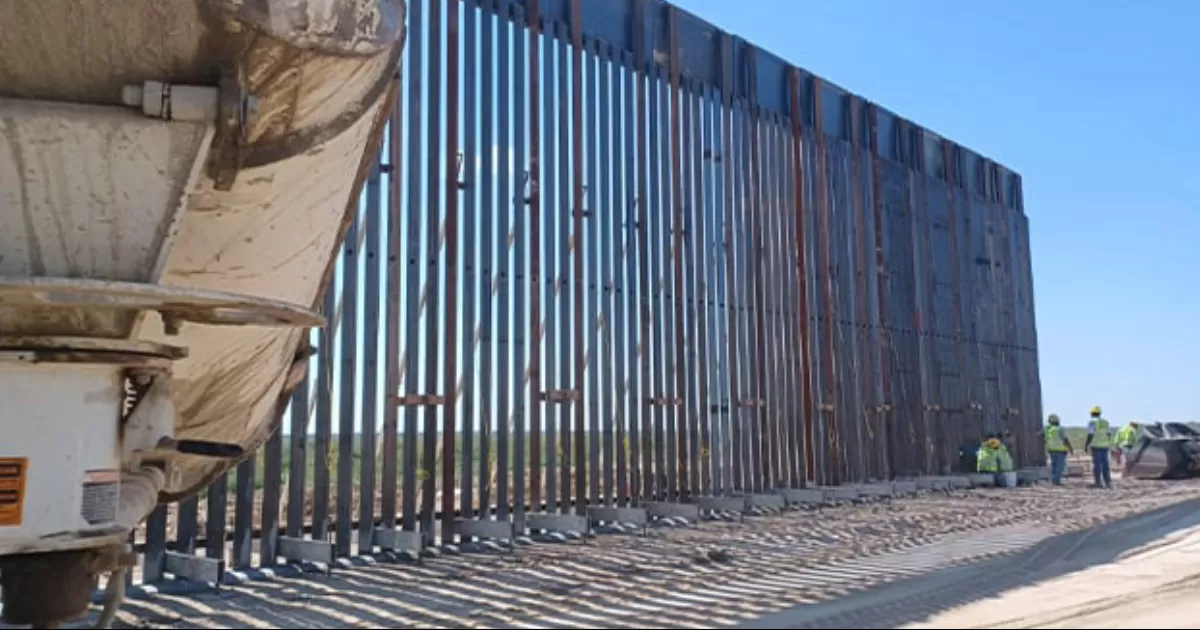 En videos en redes sociales se muestran zonas dinamitadas cerca de la presa La Amistad.