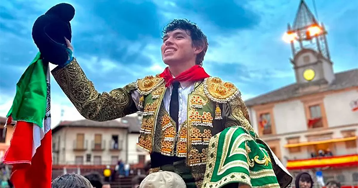 Ilusionado y feliz, actuar en la Monumental es algo soñado: Isaac Fonseca