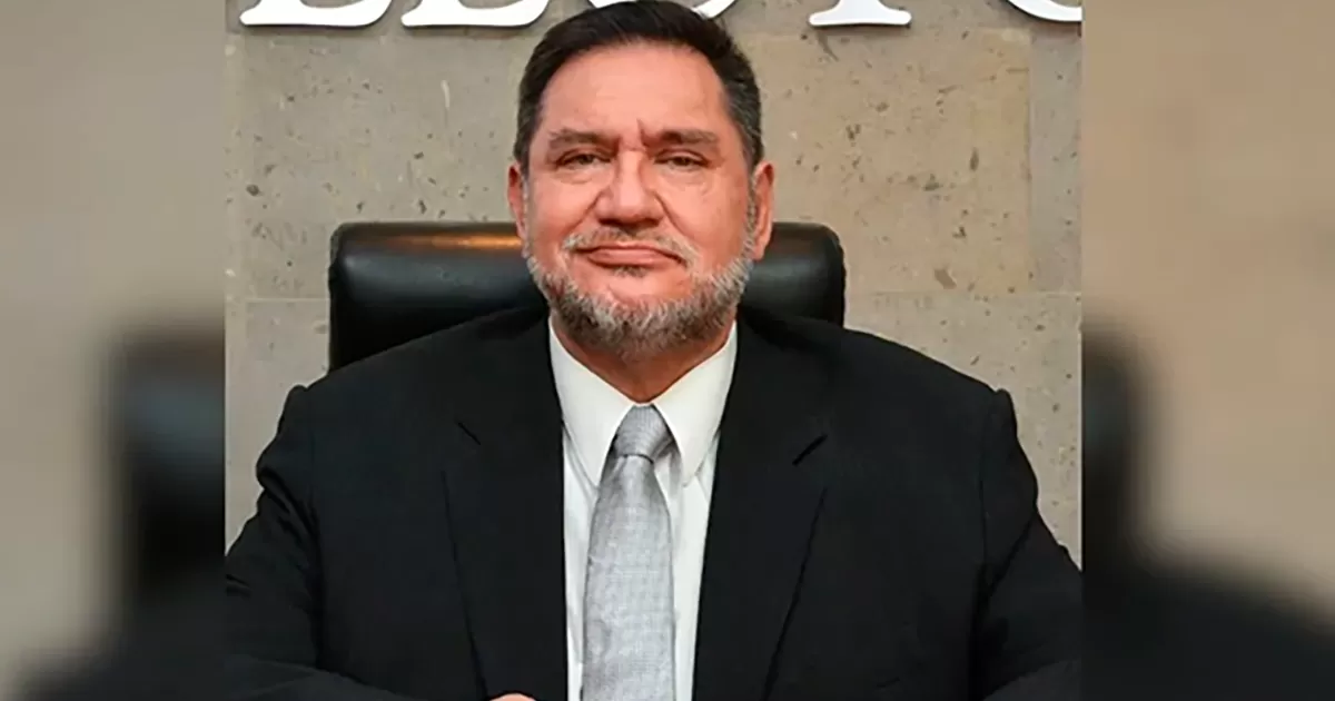 Suspenden a director en el INE por alterar frases de AMLO