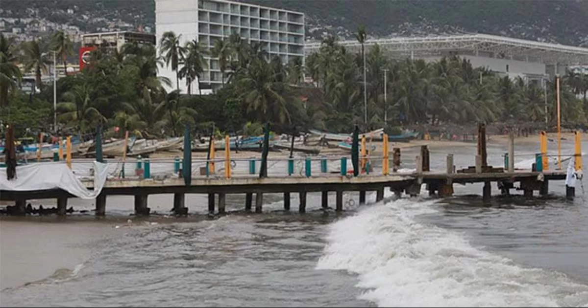 La tormenta Otis causará lluvias ‘torrenciales’ mientras avanza al sur de México