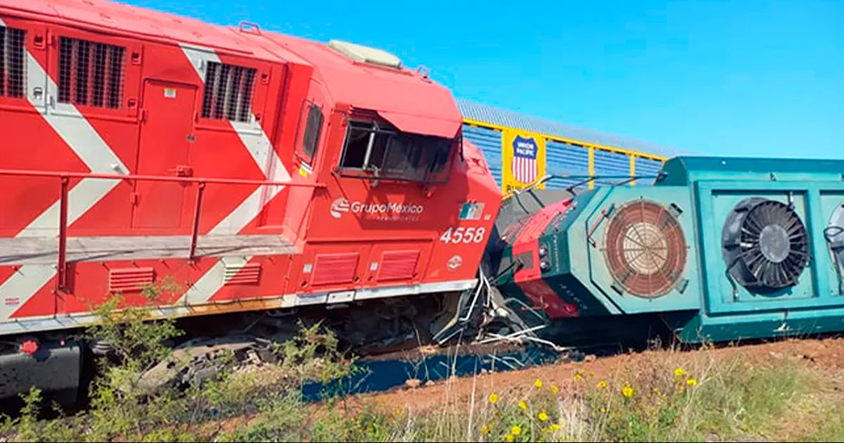 Ambos trenes pertenecen a la empresa Ferromex y hasta el momento se desconoce el motivo del choque.