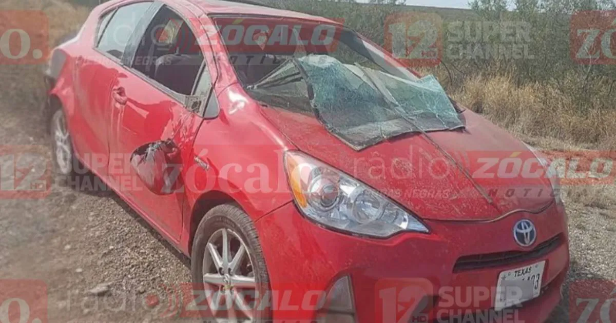 Volcadura deja tres lesionados en la carretera 57, cerca de Allende
