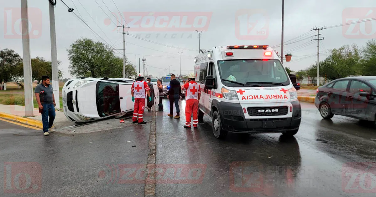 Conductor texano circulaba sobre avenida Los Maestros cuando una camioneta se le atravesó y alcanzó impactarlo