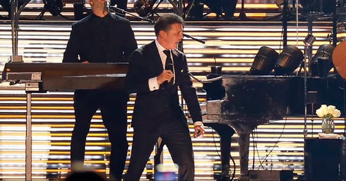 Presenta ‘El Sol de México’ el primero de sus tres conciertos en Nuevo León.