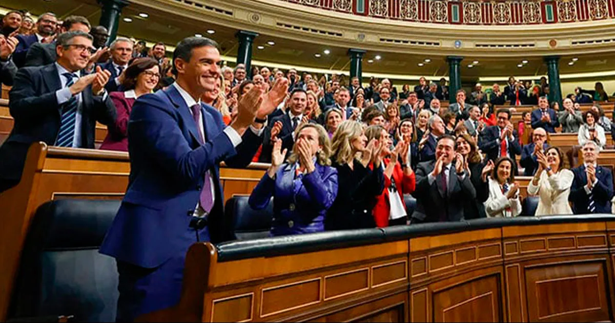 Sánchez recibió el apoyo de los partidos de izquierdas, independentistas, nacionalistas y regionalistas.