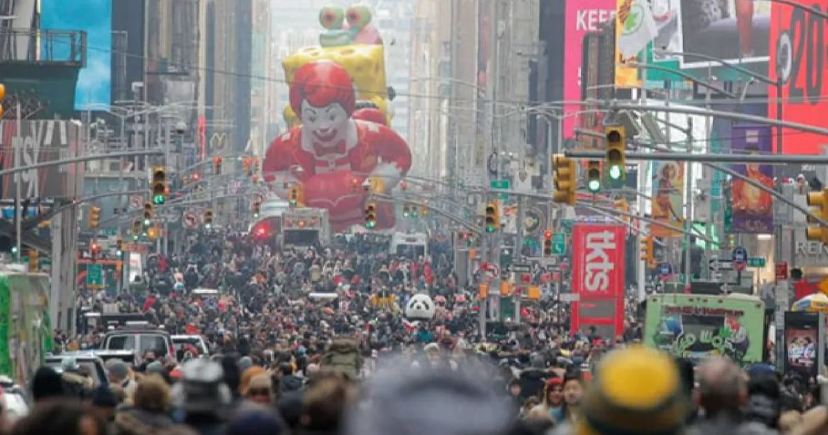 NY refuerza seguridad para el Desfile de Acción de Gracias; temen ataques terroristas