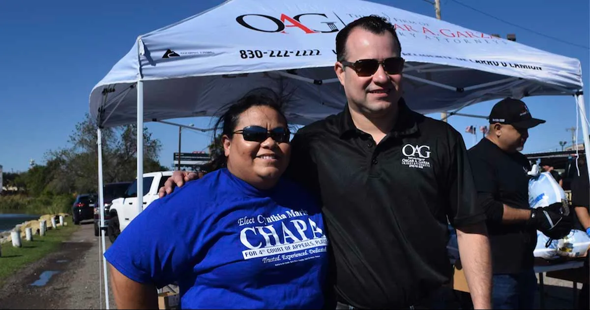 Aspirante a Cuarta Corte de Apelaciones visita Eagle Pass