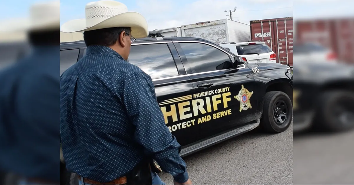 Por no tenerle la comida lista, quiso pegarle a sus papás
