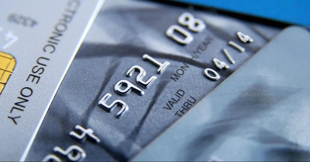 Tarjetas de crédito deben utilizarse en emergencias y no para compras diarias: economista