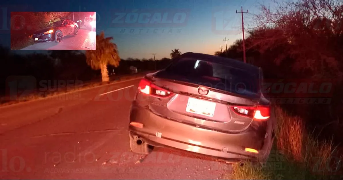 Al perder el control de su vehículo se sale de carretera Morelos - Nava