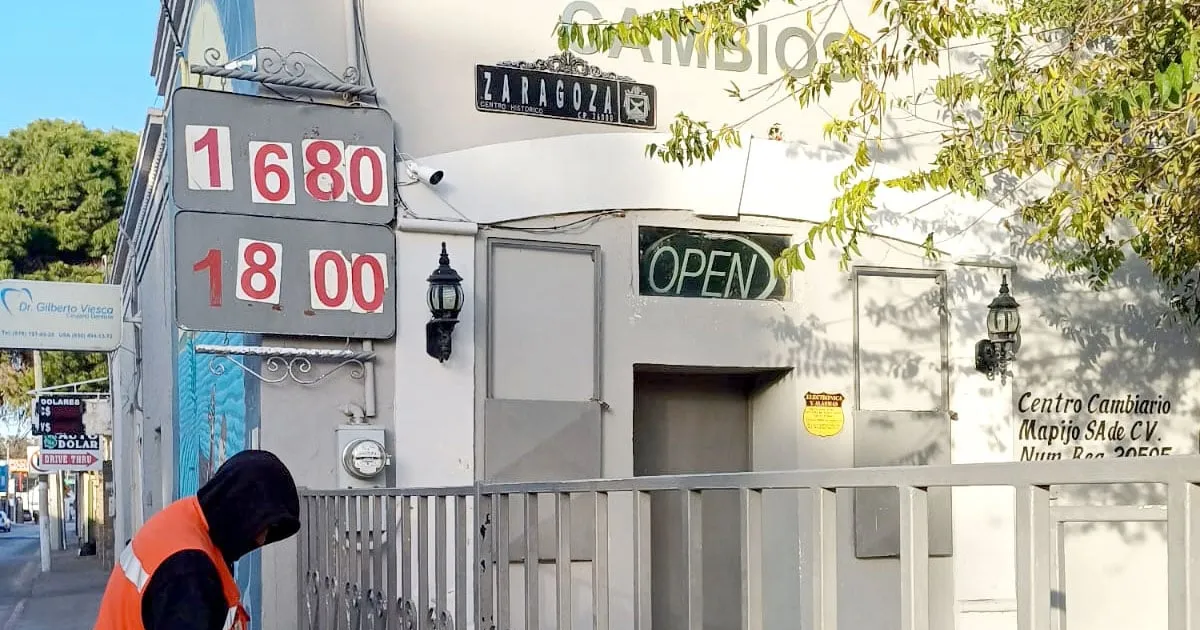 Centros cambiarios comercializan el dólar hasta en 16.80 a dos semanas de la Navidad