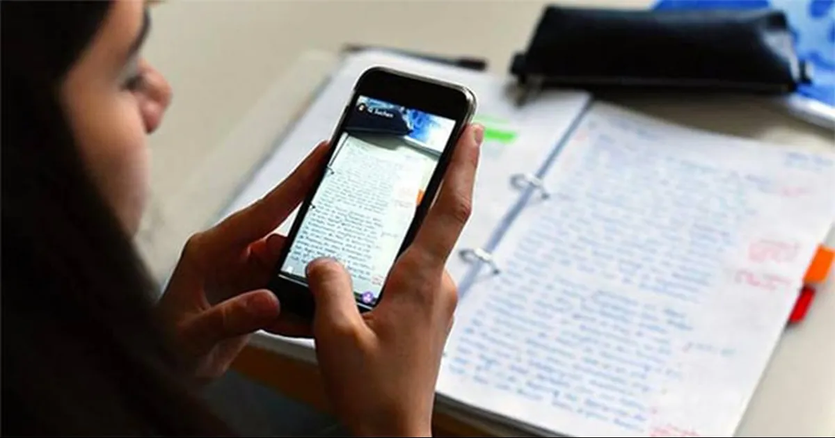 La diputada argumentó que, a través de las diferentes aplicaciones, los alumnos comparten las respuestas de los exámenes