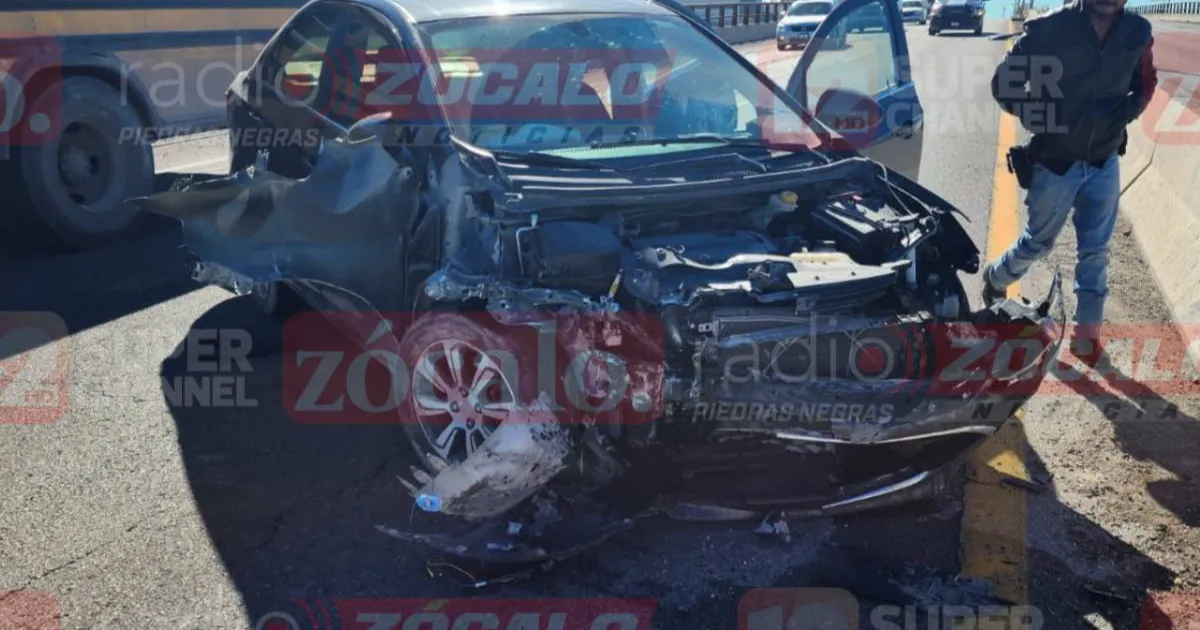 Al lugar arribaron los paramédicos y revisaron al automovilista, quien sólo presentaba crisis nerviosa