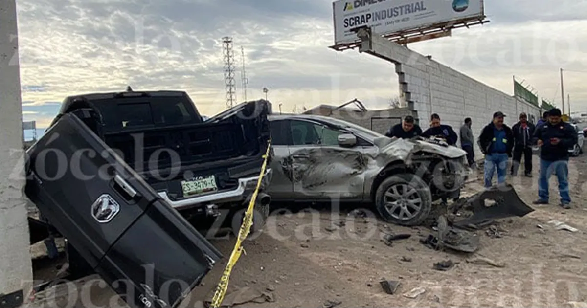 El operador del camión, Juan Gonzalo Gallegos Palacios, de 47 años, quedó inconsciente dentro de la cabina