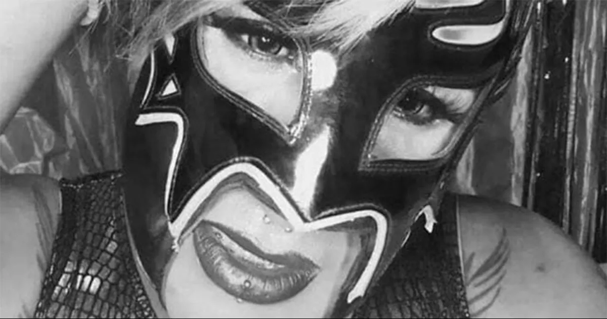 El gladiador habría fallecido en su estética luego de que un hombre ingresara a su negocio para dispararle con una arma de fuego.