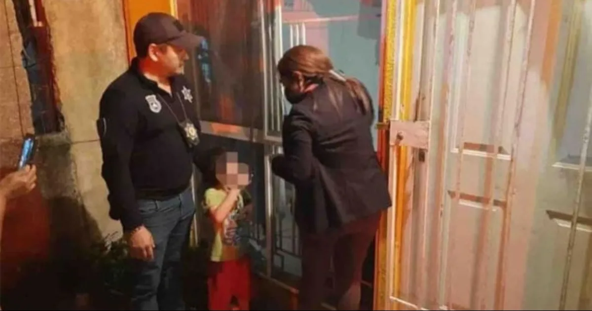 Se reportó un conato de incendio luego de que los niños intentaban cocinar el cadáver de un gato para saciar su hambre , ya que llevaban 4 días solos