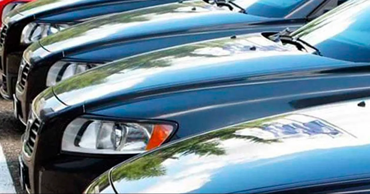 Endurecen por fin control a emisiones de vehículos