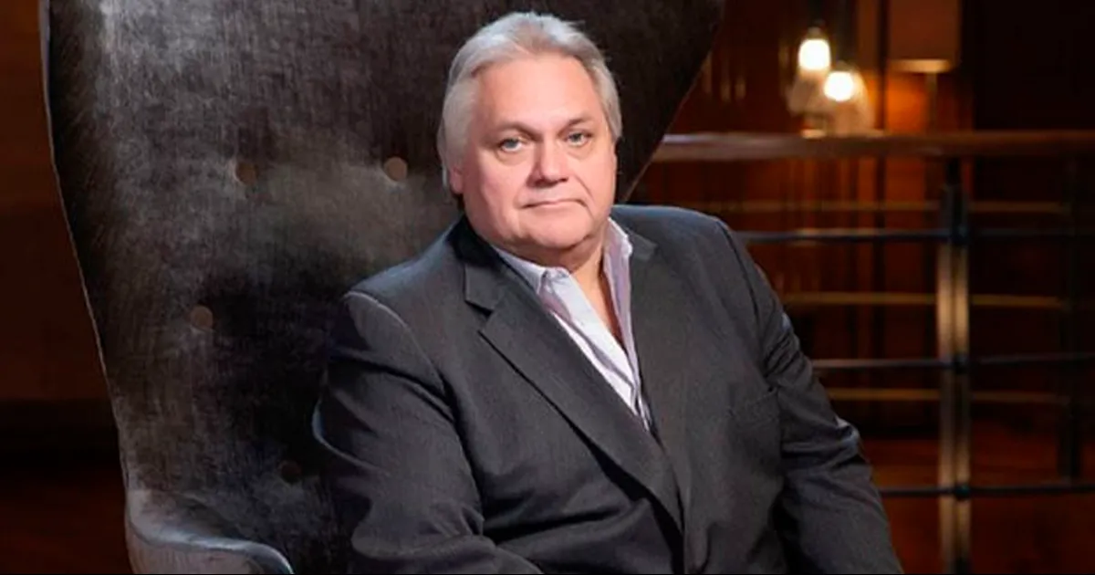 Al lugar llegaron personajes como Samuel García y su esposa Mariana Rodriguez.