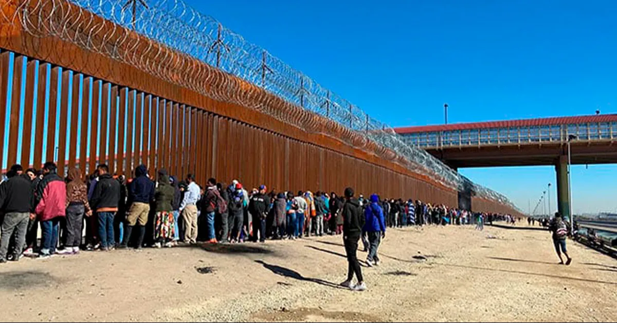 López Obrador presumió que, de cerrarse la frontera, al menos por un día, significaría pérdidas para las empresas.