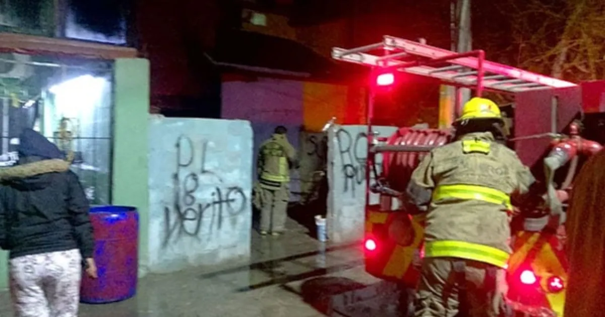 El siniestro fue provocado probablemente por una sobrecarga en la instalación eléctrica.