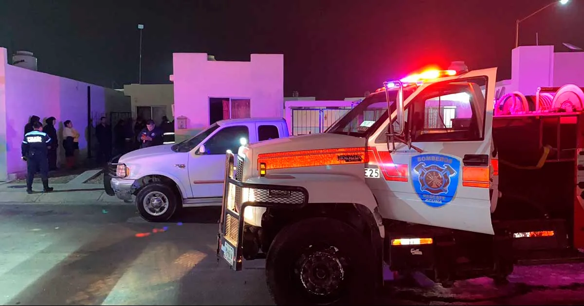 Familia se lleva el susto de su vida cuando el calentador que tenían en la sala de su casa comenzó a incendiarse