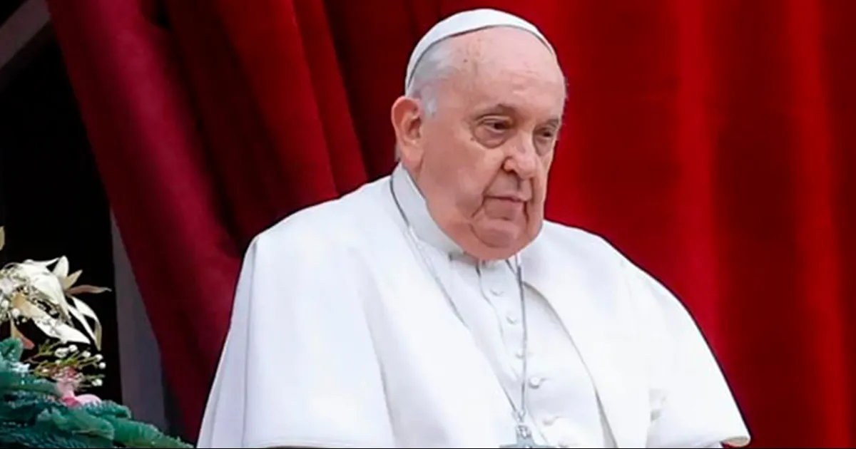 El papa Francisco insiste en que ‘no se bendice la unión homosexual’ sino simplemente a las personas