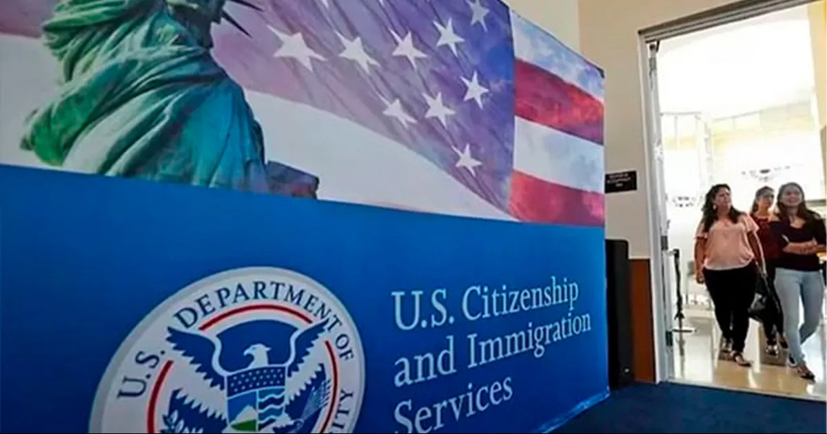 Tras una revisión, Estados Unidos concluyó que las tarifas actuales están muy lejos de recuperar el costo total de las operaciones del USCIS.