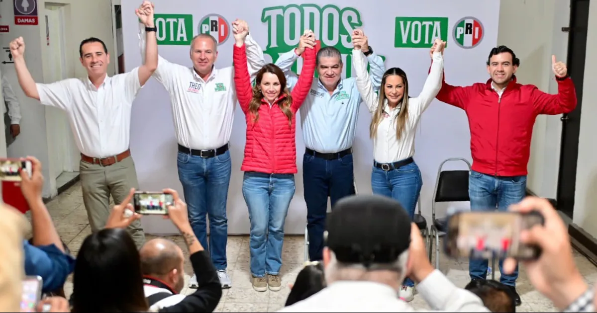 Presentan Candidatos al Senado y Diputado Federal Plataforma Política en Región Centro