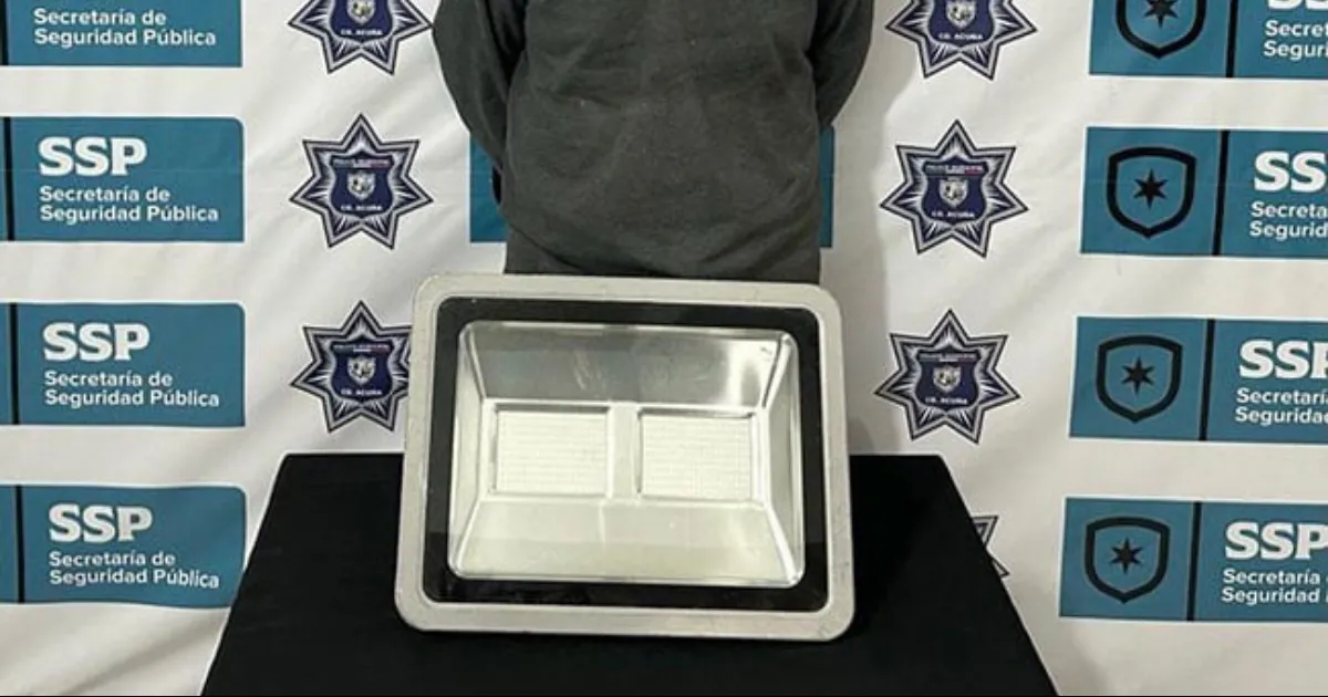 Capturan a sujeto por robar lámpara led de alumbrado público de Acuña