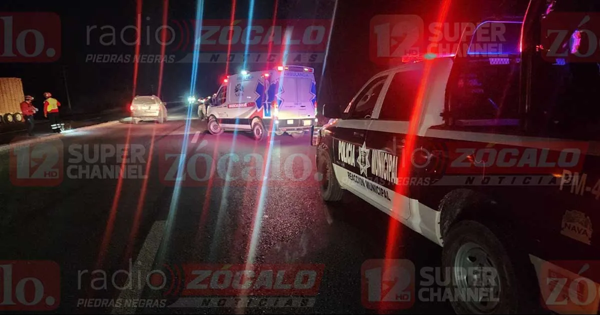 Realiza vuelta en U sobre la vía federal y ocasiona que conductor particular se estrelle en la unidad.