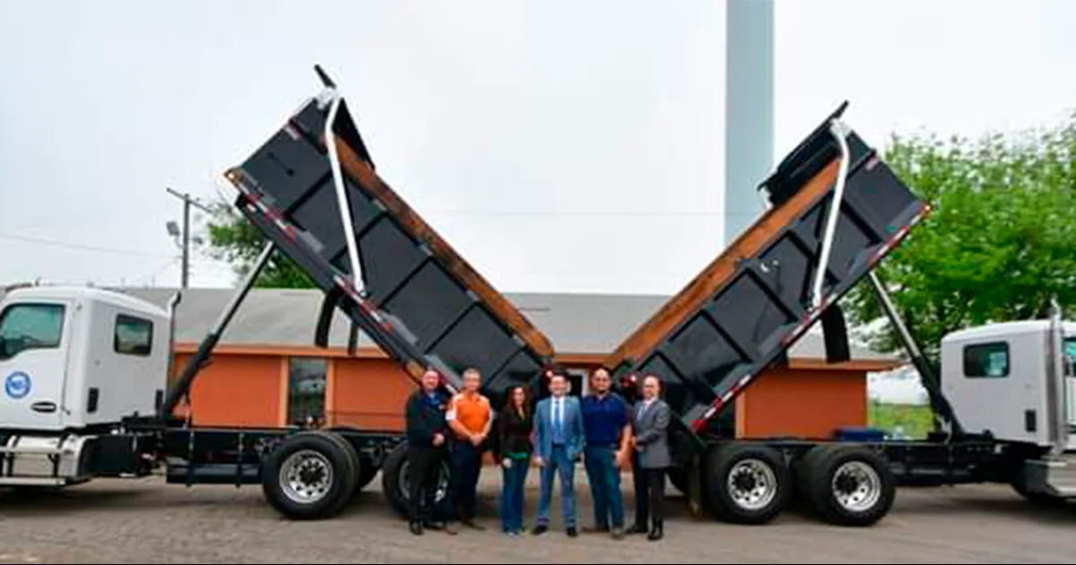 Compra Eagle Pass dos dompes para Obras Públicas