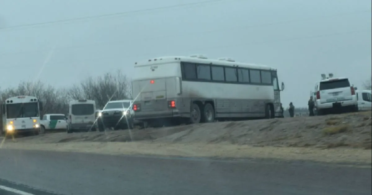 Arrestos de migrantes en Eagle Pass no superan los 400 al día